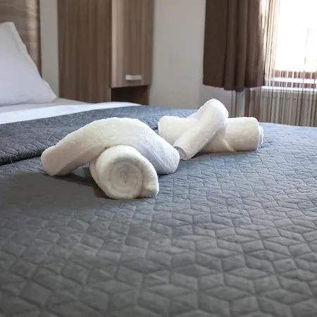 Art Loft -near Coresi Mall Διαμέρισμα *