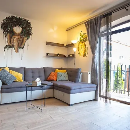 Art Loft -near Coresi Mall Διαμέρισμα