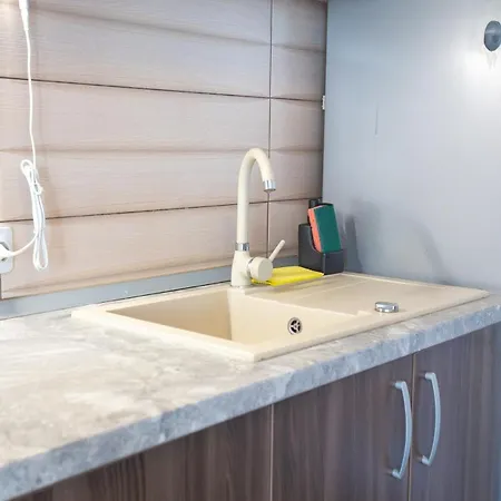 Art Loft -near Coresi Mall Апартаменты *